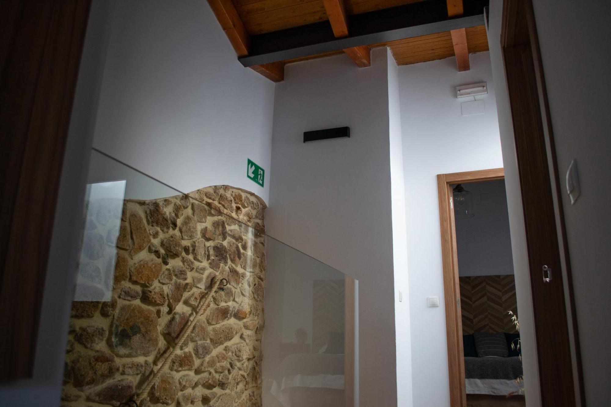 Casa Rural Dona Sol Montanchez Exterior photo